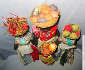 Circa 1940s souvenir dolls made in Jamaica. #Jamaicasouvenirdolls #blackclothdolls